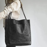 Everyday Shoulder Bag with Multiple Pockets